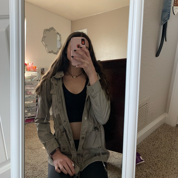 Tan casual dress jacket. Size youth large. Fits like a women’s small - Picture 4 of 4